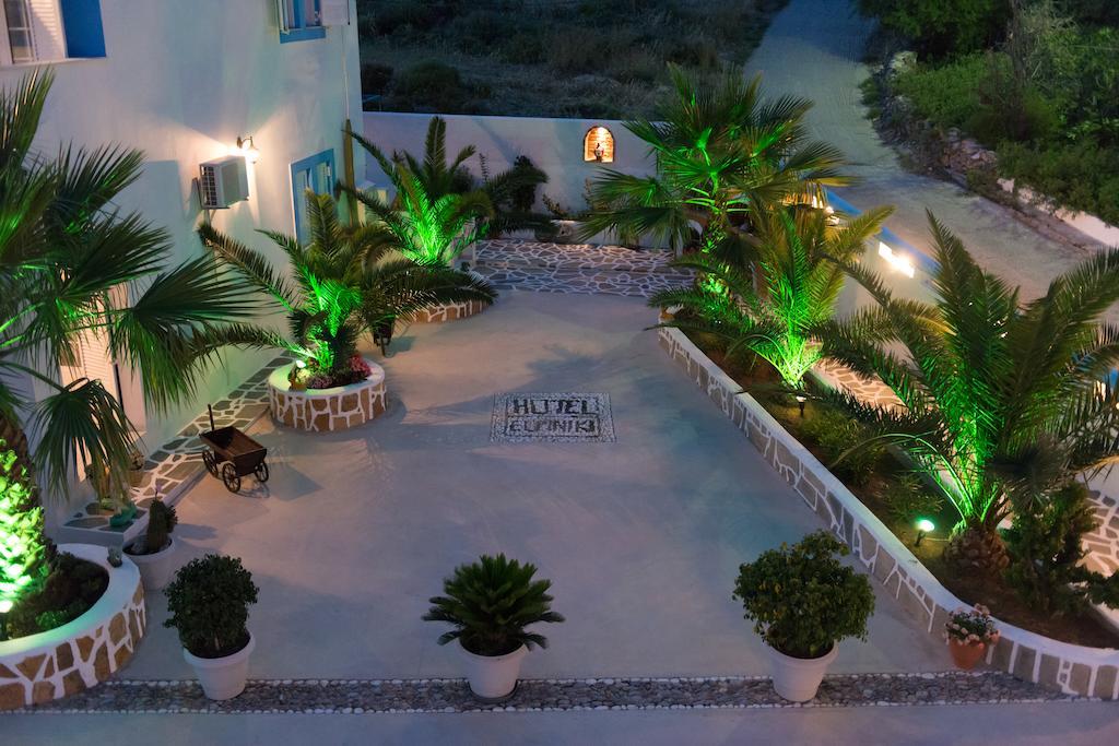 Aparthotel Elpiniki à Alinda  Extérieur photo