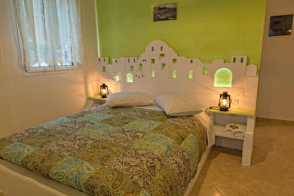 Aparthotel Elpiniki à Alinda  Extérieur photo