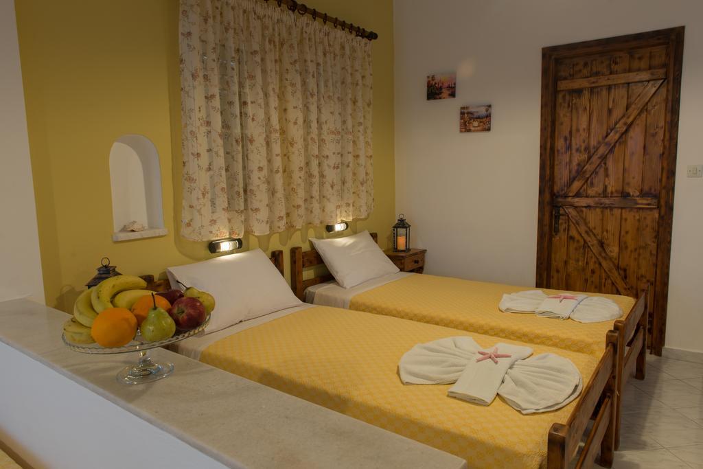 Aparthotel Elpiniki à Alinda  Extérieur photo