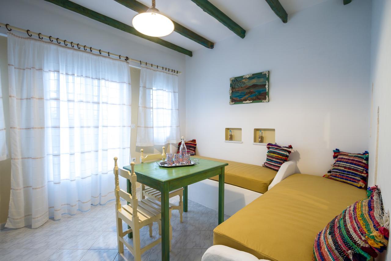 Aparthotel Elpiniki à Alinda  Extérieur photo