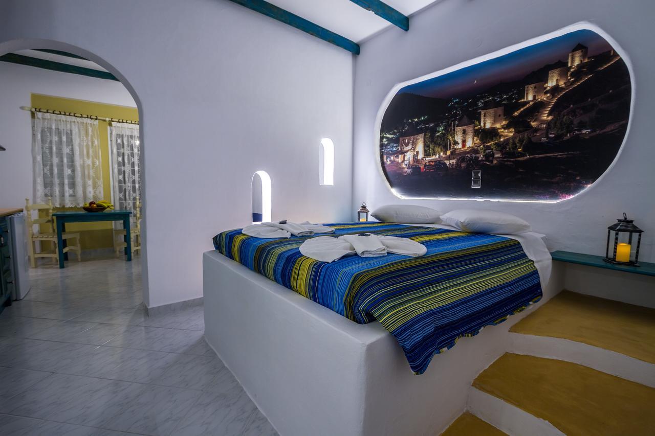 Aparthotel Elpiniki à Alinda  Extérieur photo